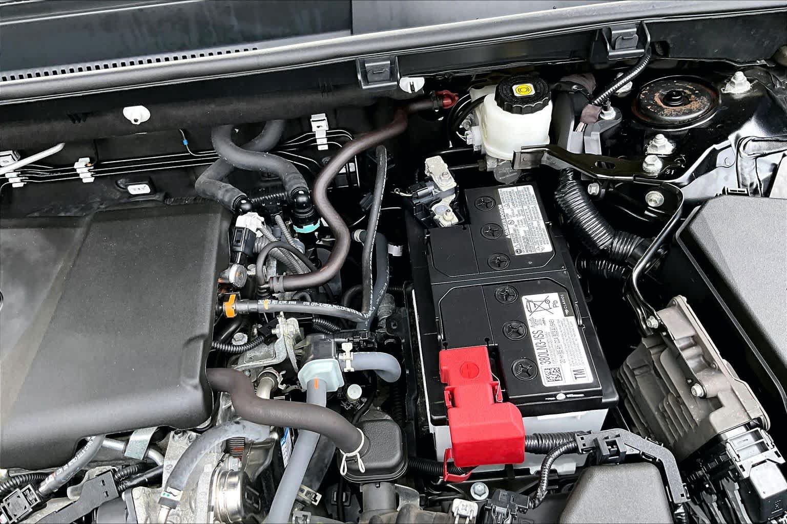 Used 2023 Toyota RAV4 LE AWD/4WD image 32