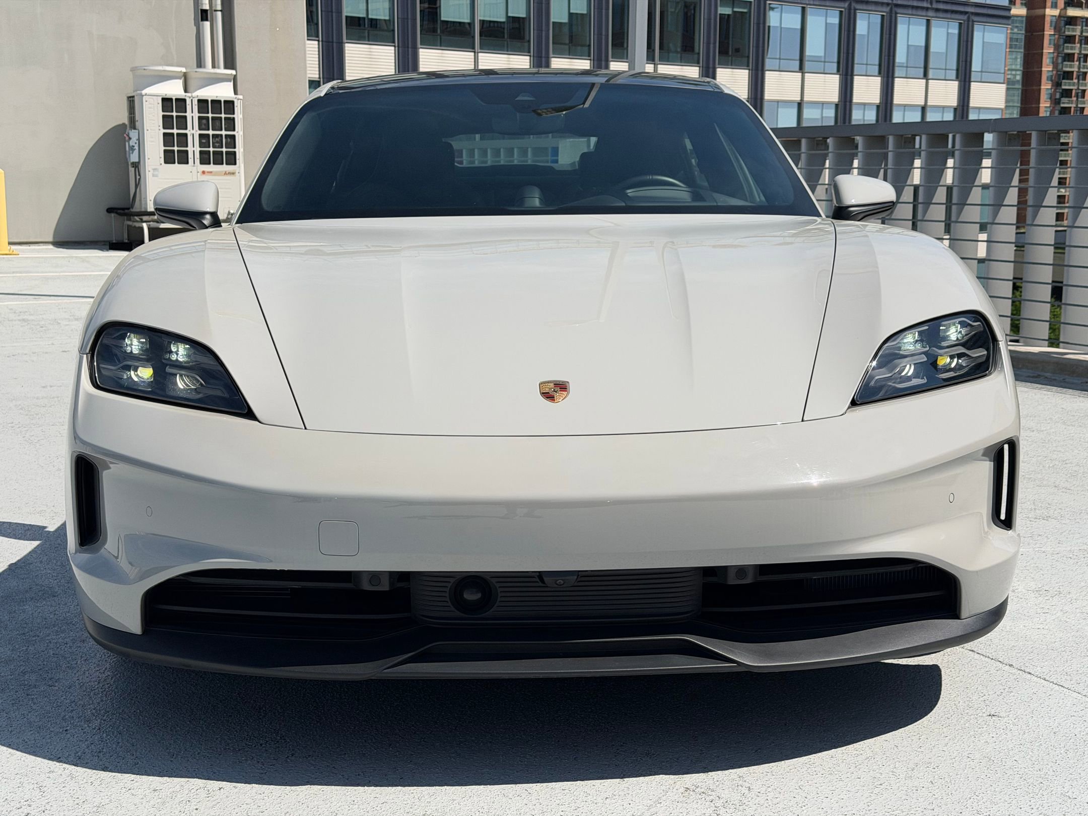 Used 2025 Porsche Taycan RWD image 10