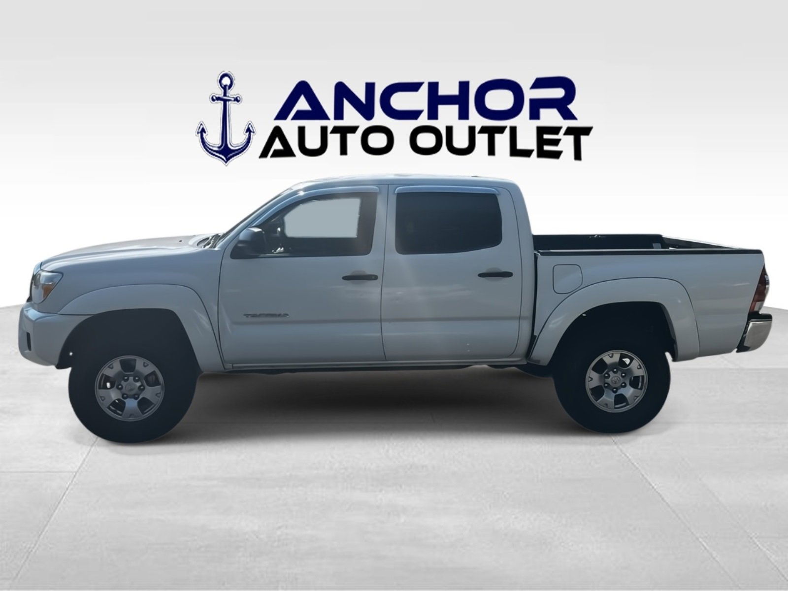 Used 2015 Toyota Tacoma PreRunner w/ SR5 Package image 5
