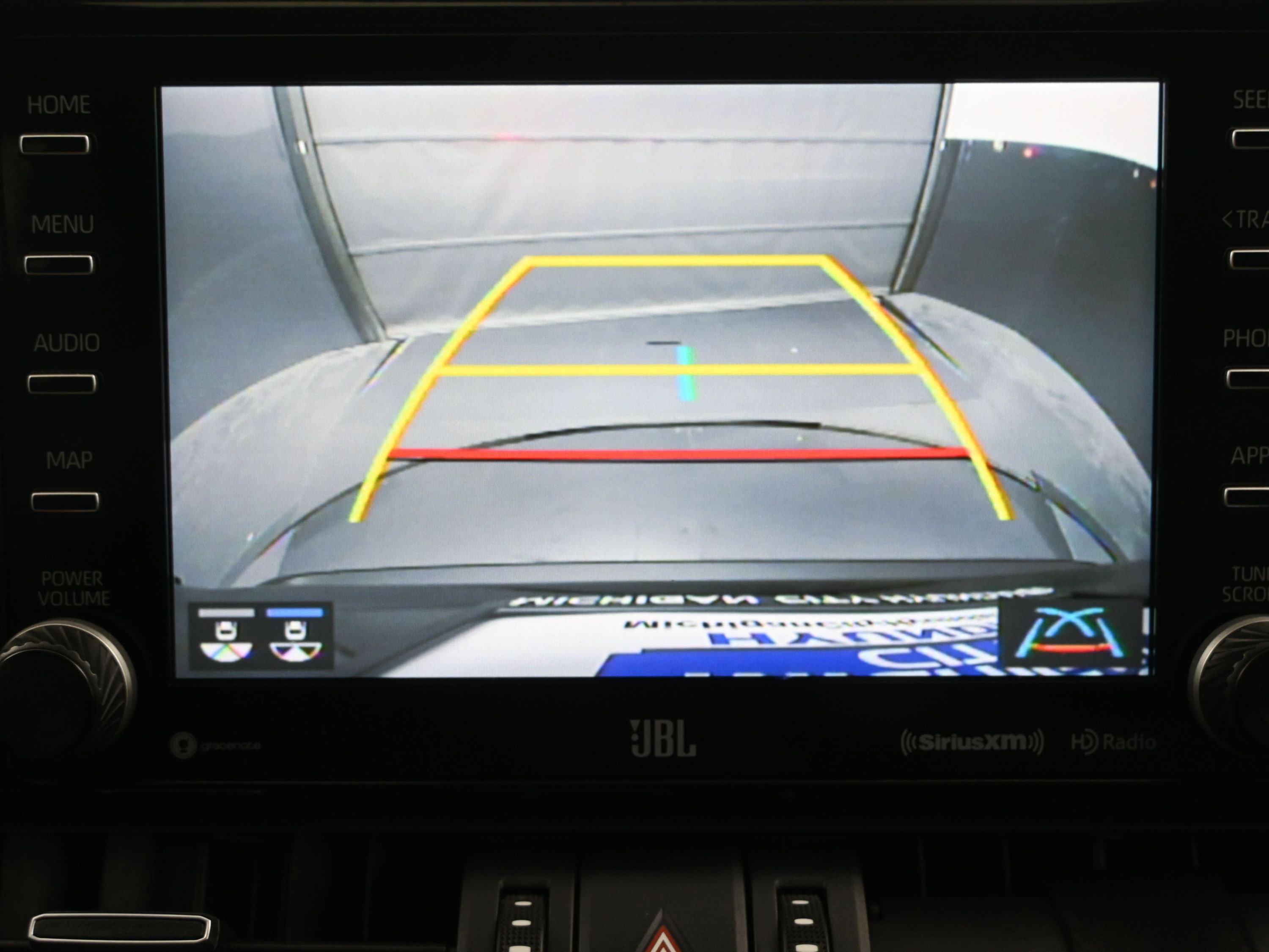 Used 2019 Toyota RAV4 XLE Premium image 16