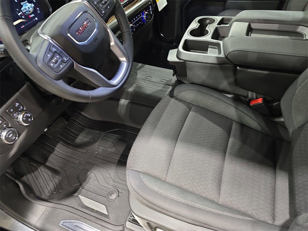 New 2026 GMC Sierra 1500 SLE image 16