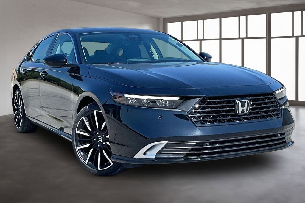 New 2026 Honda Accord Touring image 2