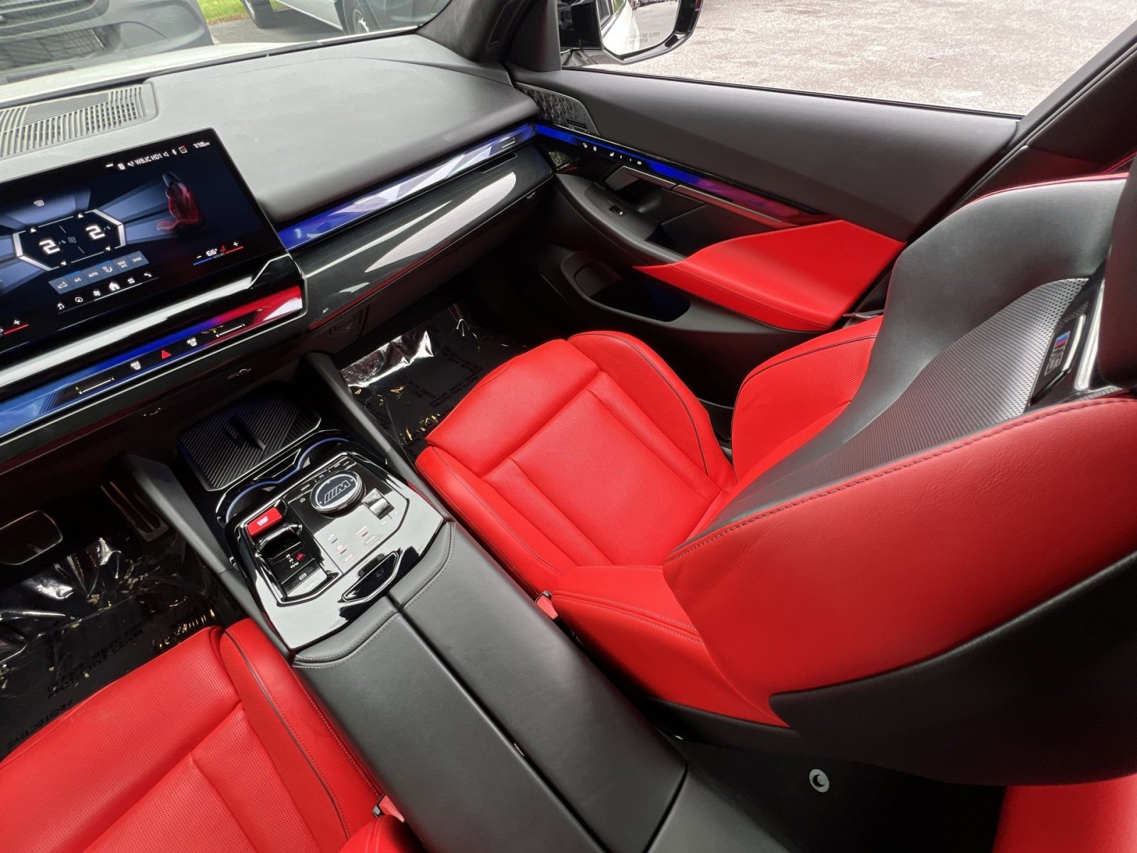 Used 2025 BMW M5 AWD/4WD image 14