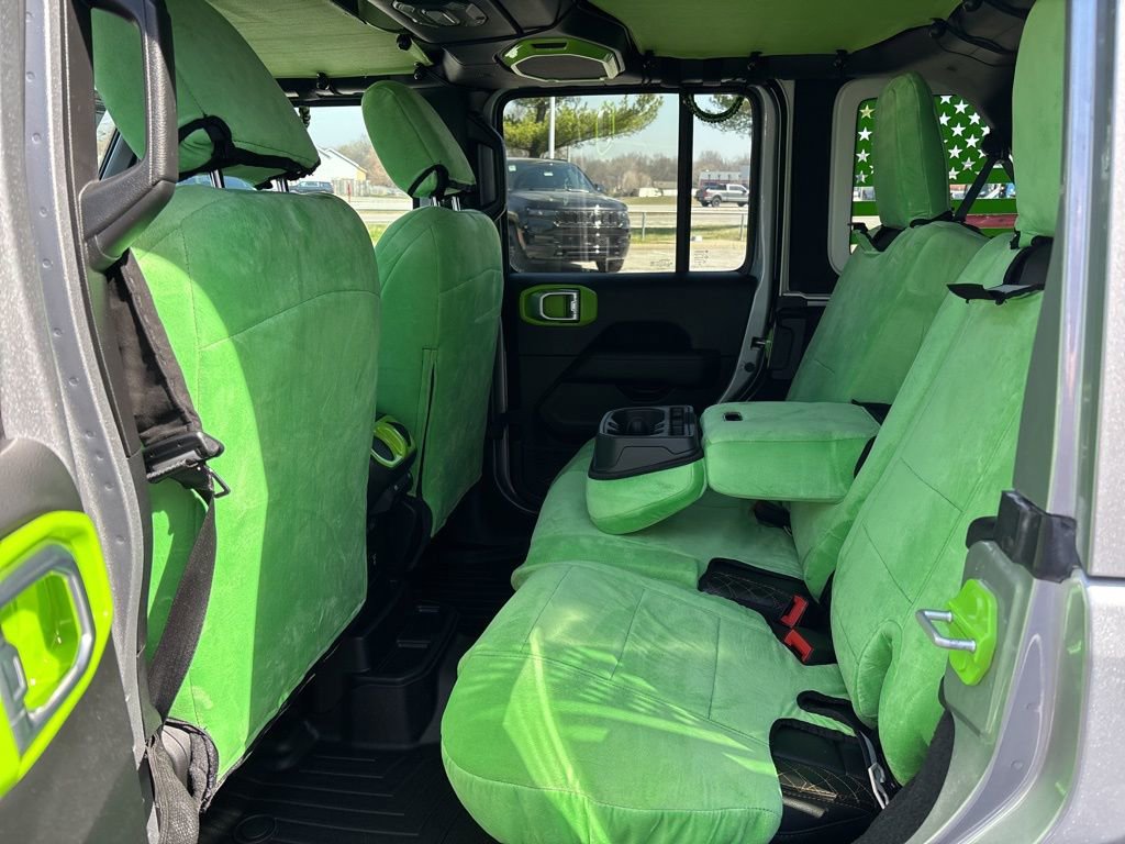 Used 2021 Jeep Wrangler Unlimited Sahara AWD/4WD image 37