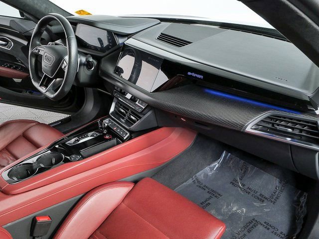 Used 2024 Audi RS e-tron GT image 24
