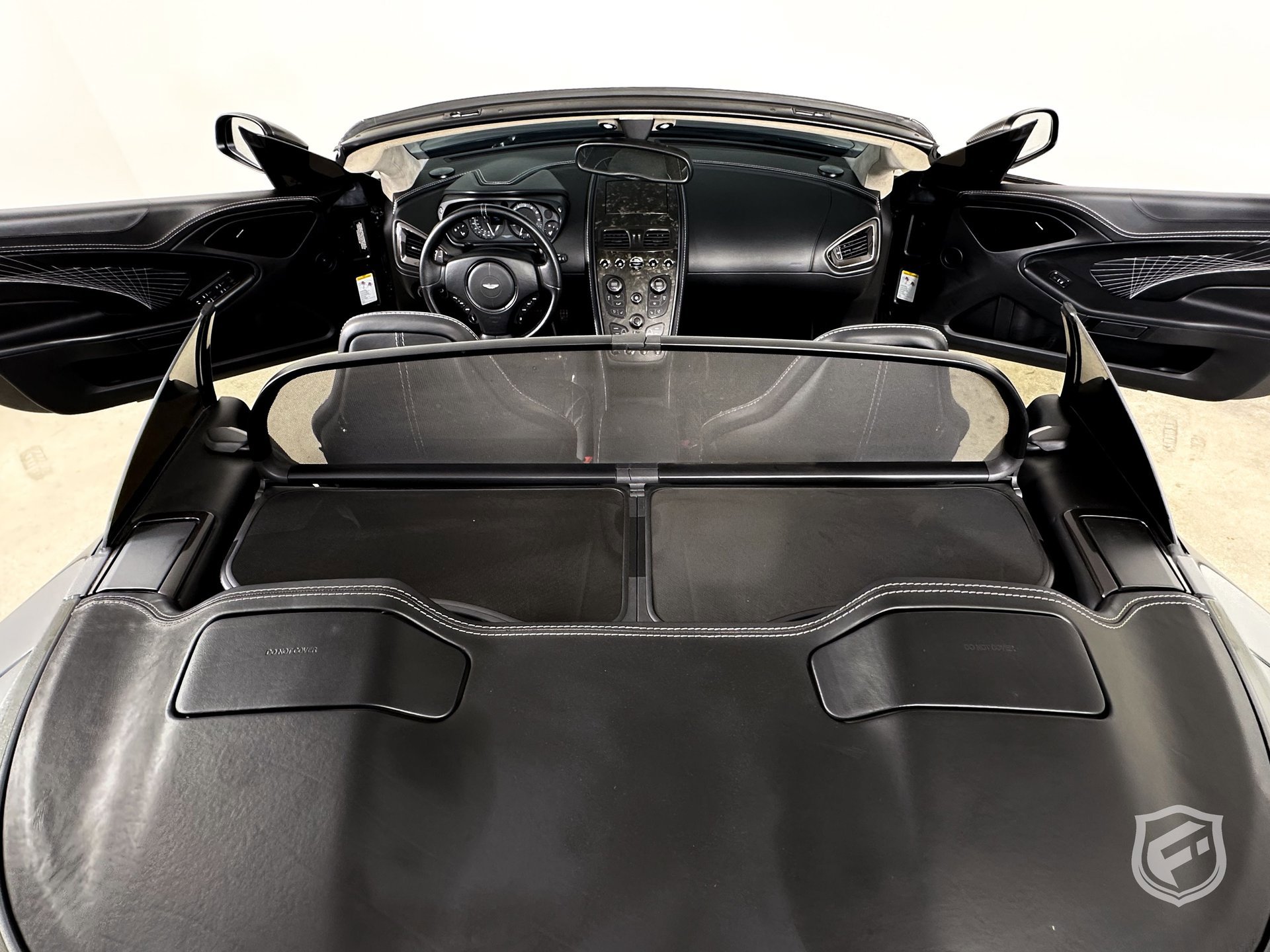 Used 2018 Aston Martin Vanquish S RWD image 24
