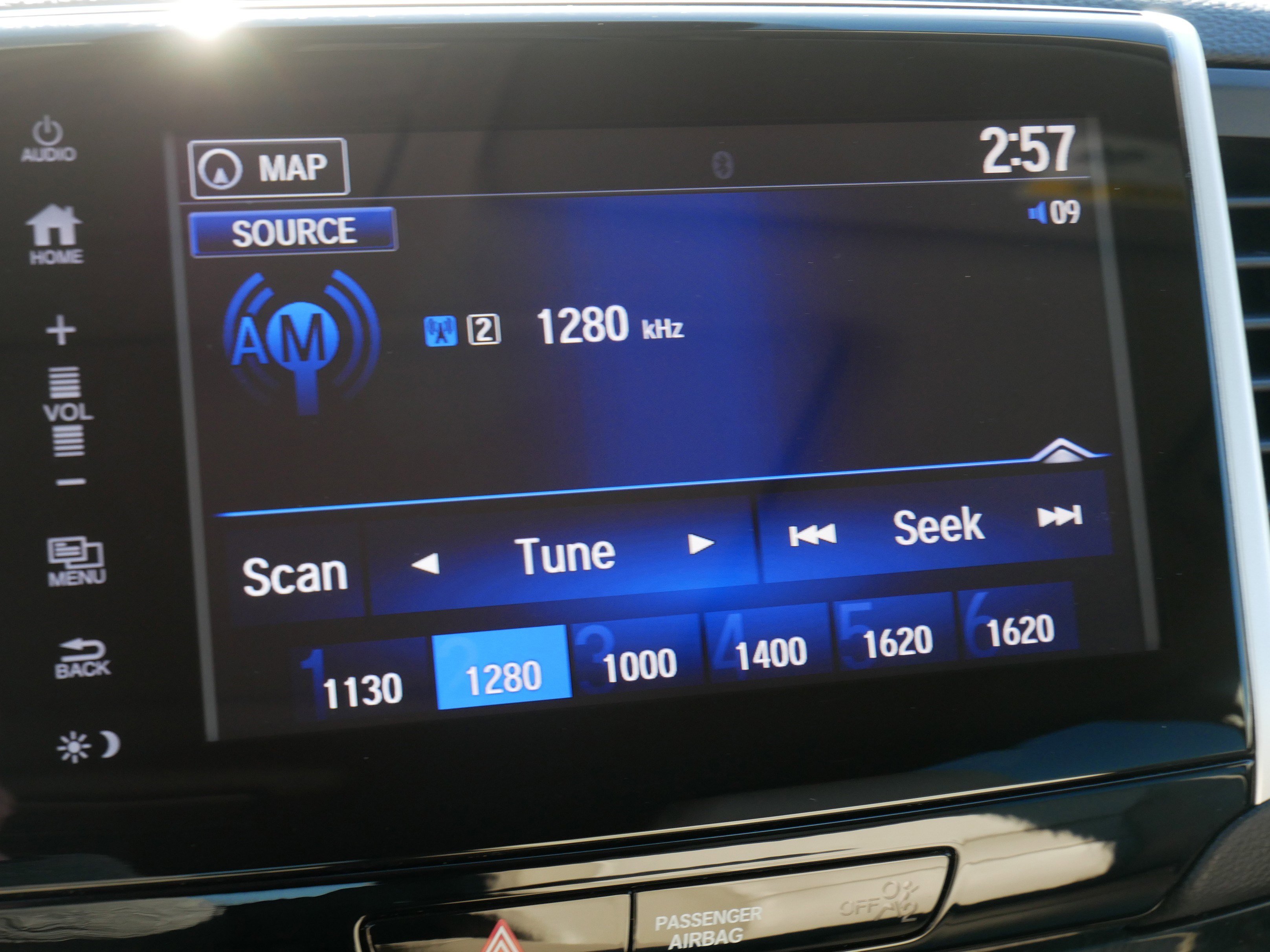 Used 2017 Honda Pilot Touring image 22