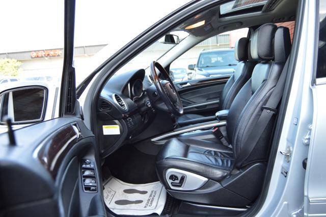 Used 2008 Mercedes-Benz GL 550 4MATIC image 10