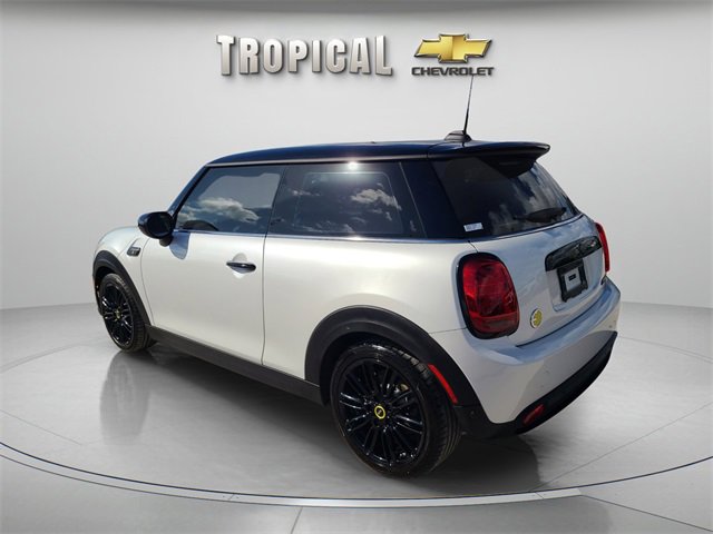 Used 2024 MINI Cooper SE image 3