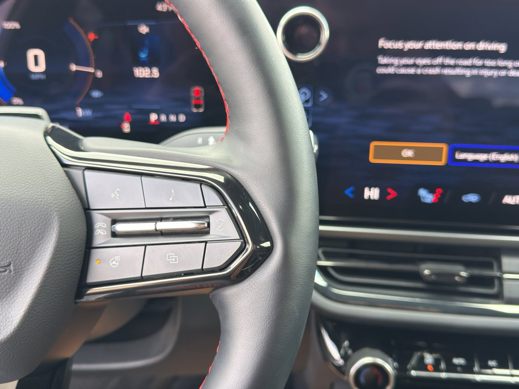 Used 2024 Chevrolet Equinox EV RS image 32