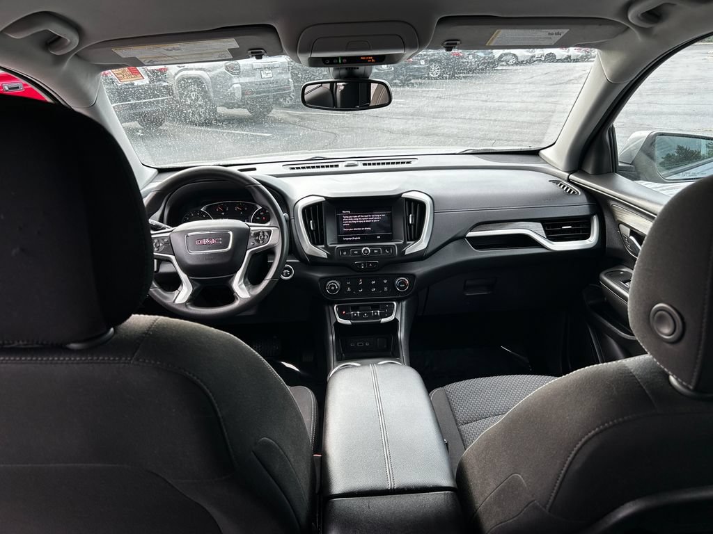 Used 2023 GMC Terrain SLE FWD image 8
