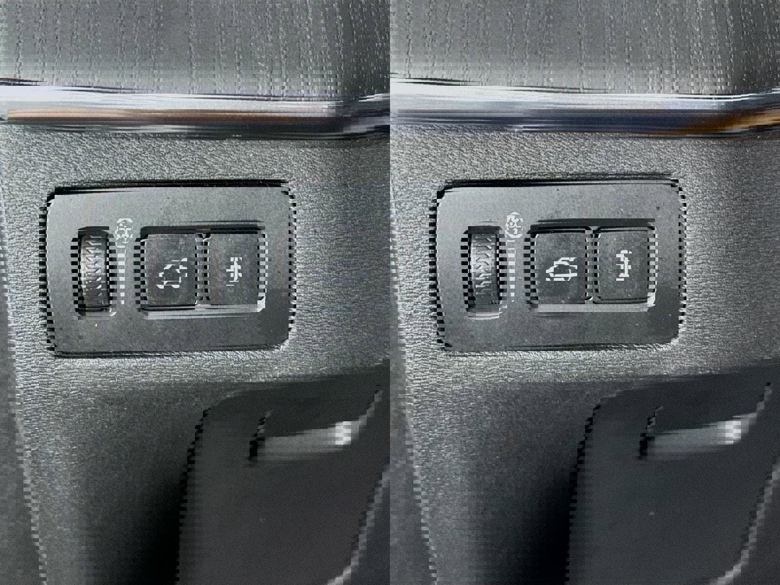 Used 2022 Volvo XC90 T8 Inscription image 11