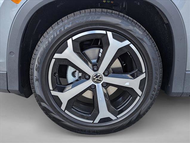 New 2026 Volkswagen Tiguan SE image 9