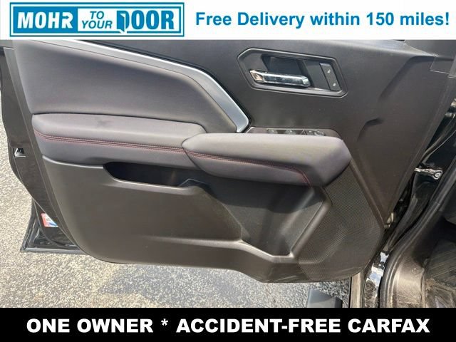 Used 2025 Chevrolet Colorado Z71 w/ Midnight Edition AWD/4WD image 16