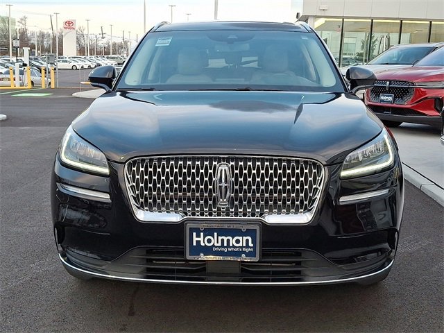 Used 2022 Lincoln Corsair AWD w/ Premium Package image 3