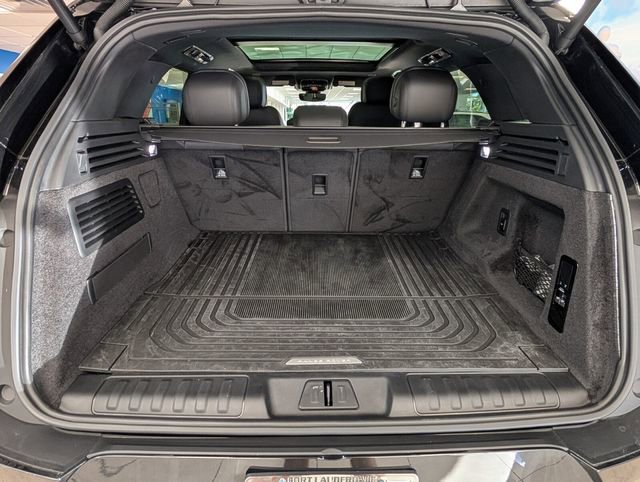 Used 2024 Land Rover Range Rover Sport Dynamic SE image 14