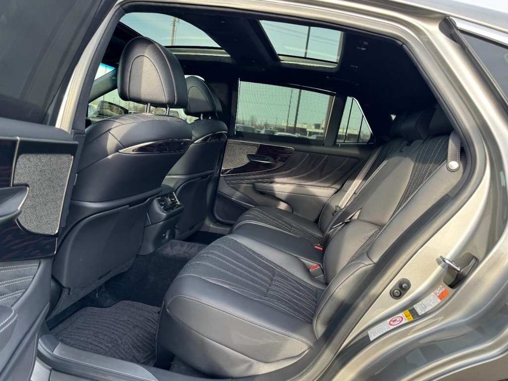 Used 2018 Lexus LS 500 AWD image 10