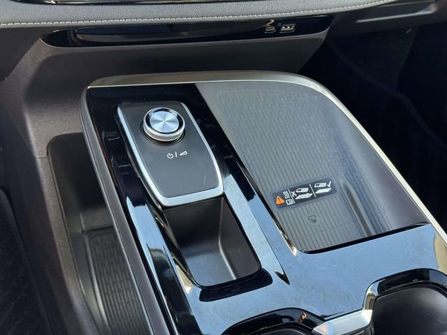 Used 2025 Buick Enclave Avenir w/ Super Cruise Package image 22