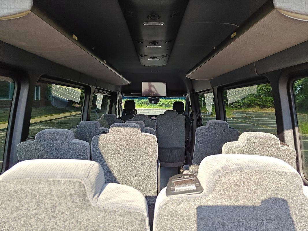 Used 2019 Mercedes-Benz Sprinter 2500 image 43