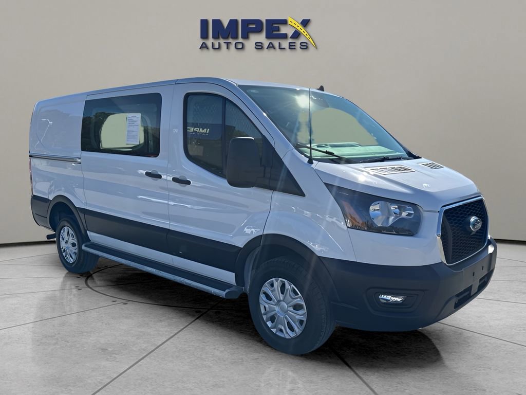 Used 2024 Ford Transit 250 Low Roof w/ Exterior Upgrade Package image 7