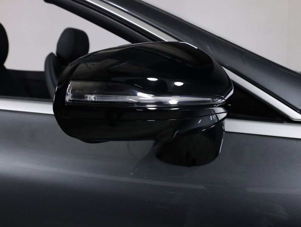 Used 2020 Mercedes-Benz E 450 4MATIC Cabriolet image 76