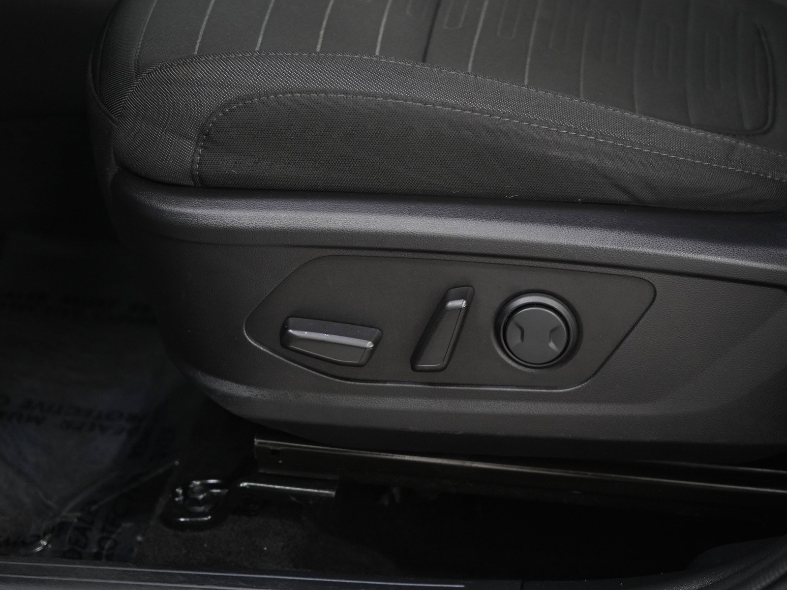 Used 2022 Hyundai Santa Cruz SEL w/ Winter Package AWD/4WD image 23