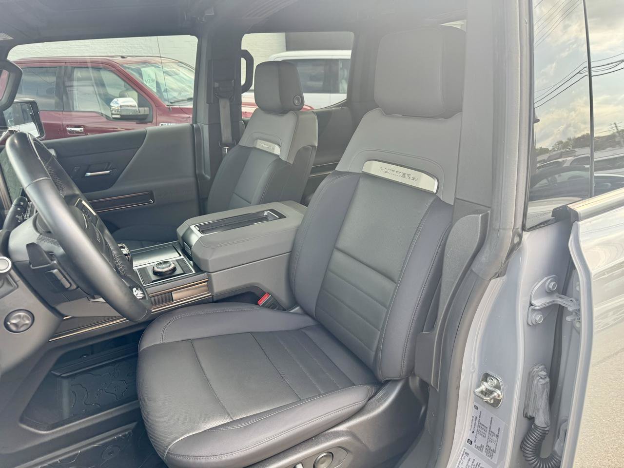 Used 2025 GMC Hummer EV 2X AWD/4WD image 16