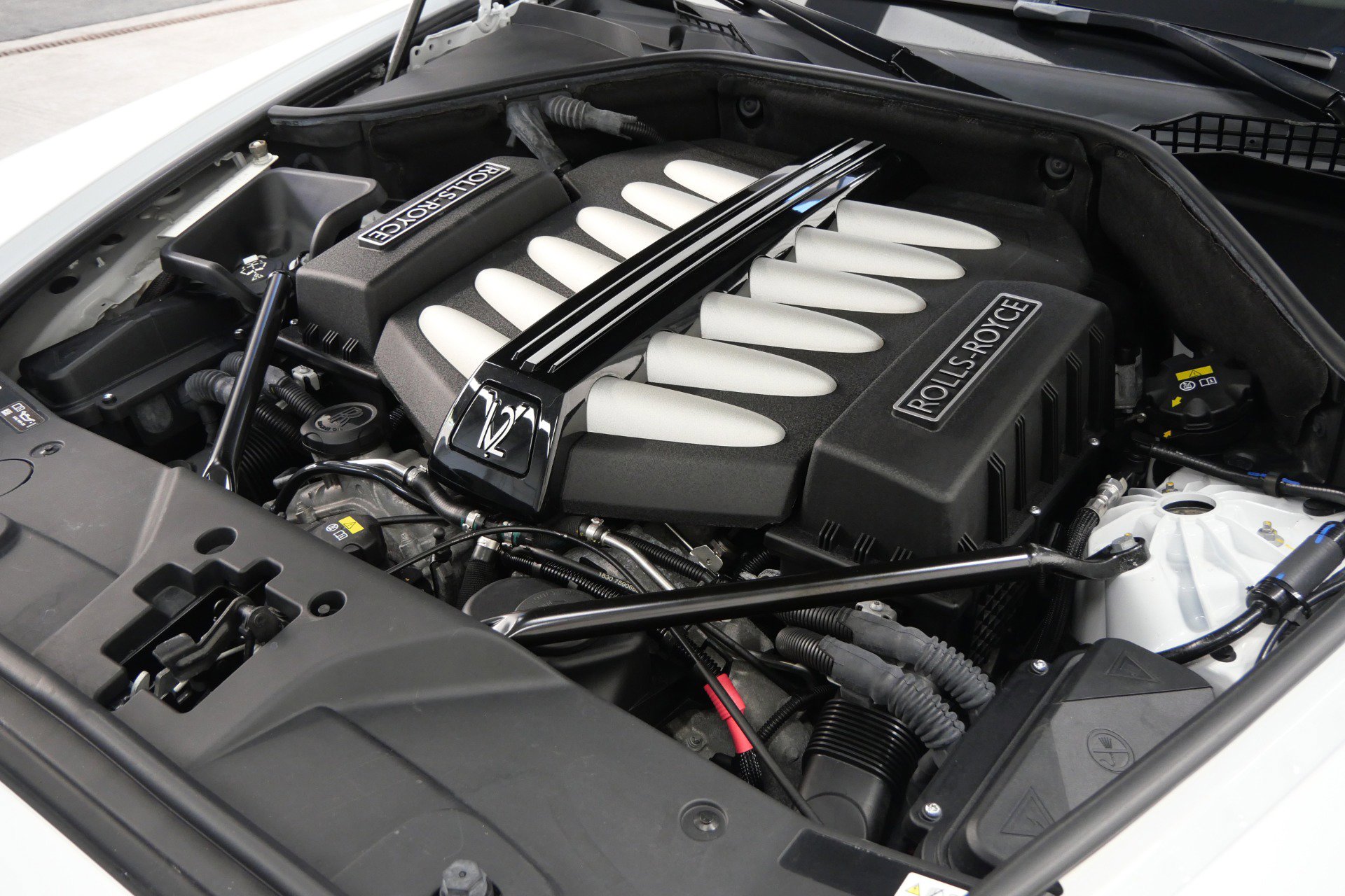 Used 2016 Rolls-Royce Wraith RWD image 44