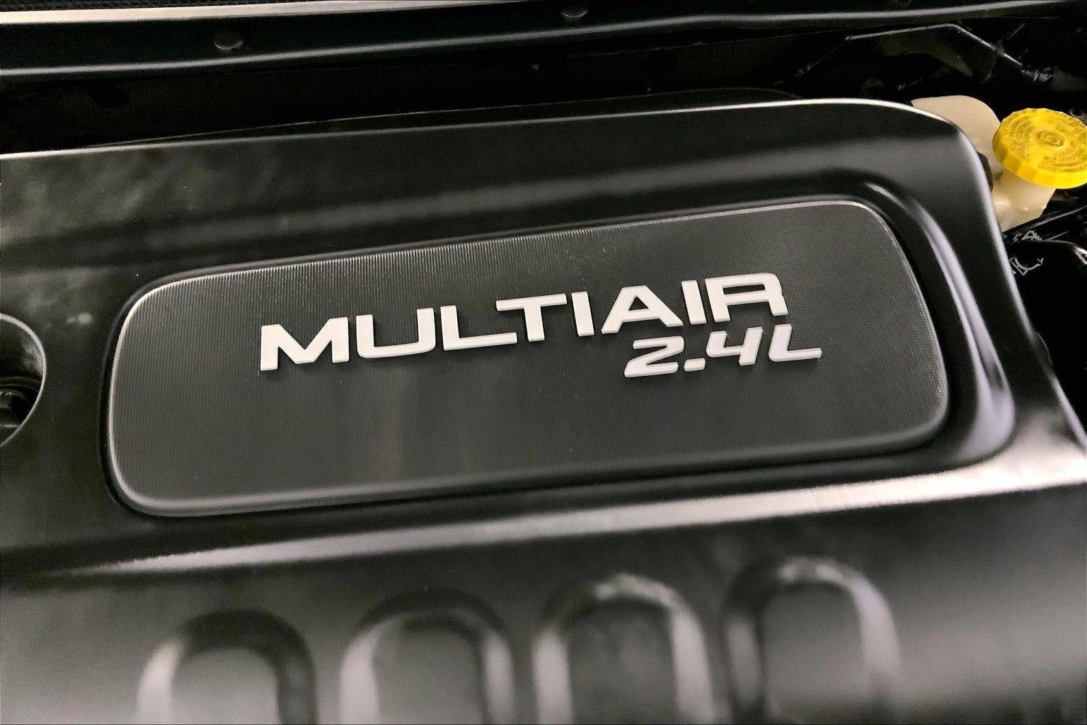 Used 2017 Chrysler 200 Limited Platinum w/ Mopar Interior Package FWD image 30