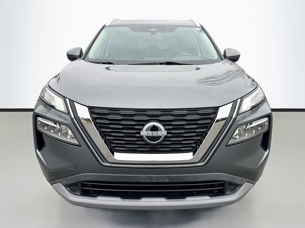 Used 2023 Nissan Rogue SV w/ SV Premium B Package image 2