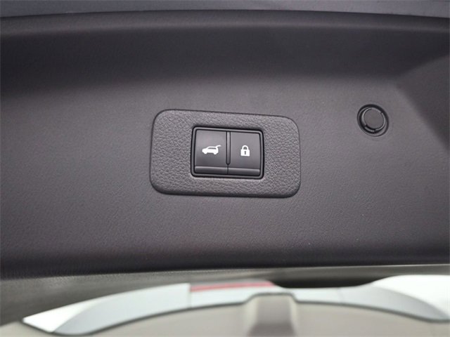 Used 2024 Nissan Armada Platinum w/ Cargo Package image 40