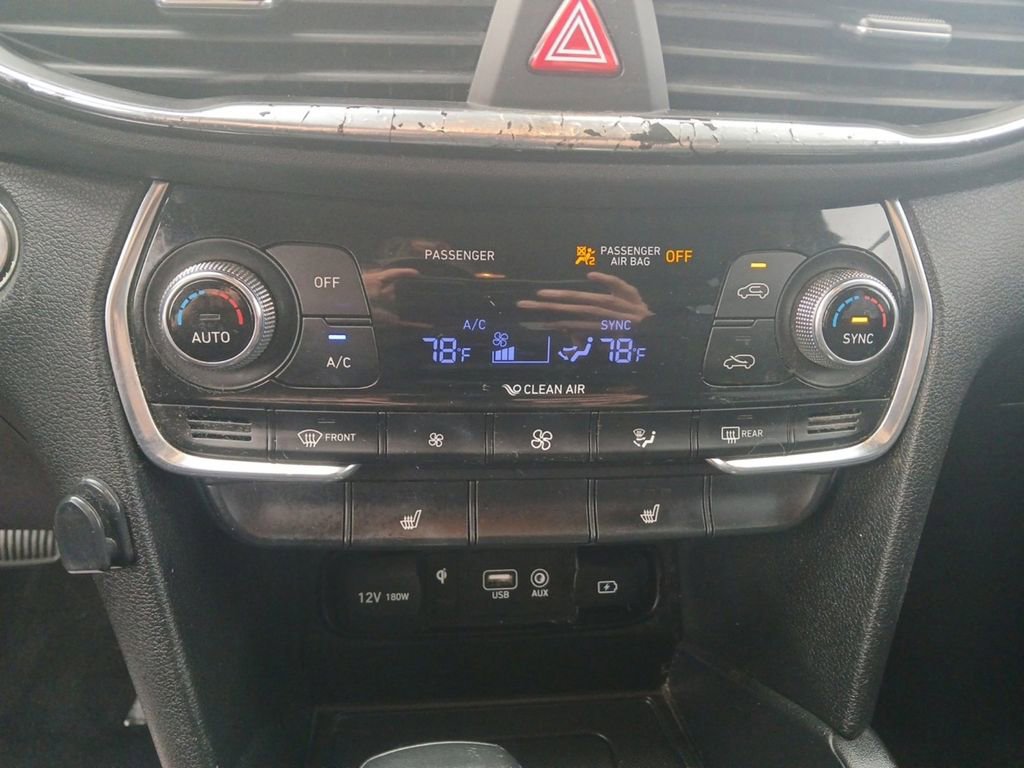 Used 2020 Hyundai Santa Fe SEL w/ Convenience Package image 22