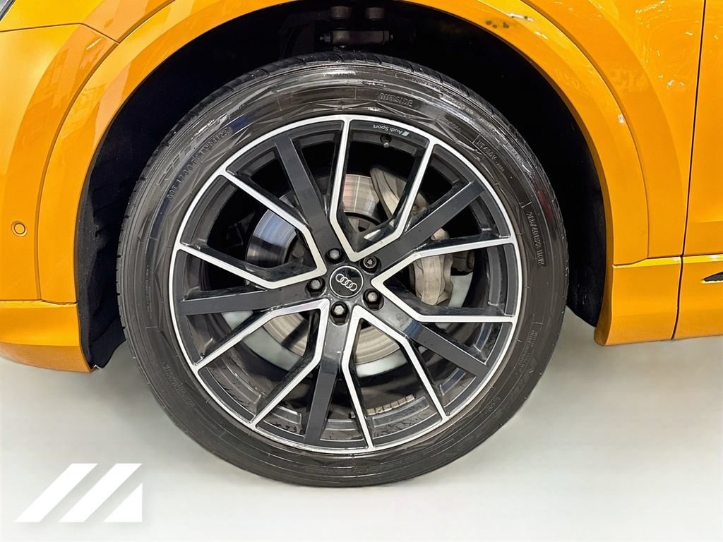 Used 2019 Audi Q8 Prestige w/ Luxury Package AWD/4WD image 33