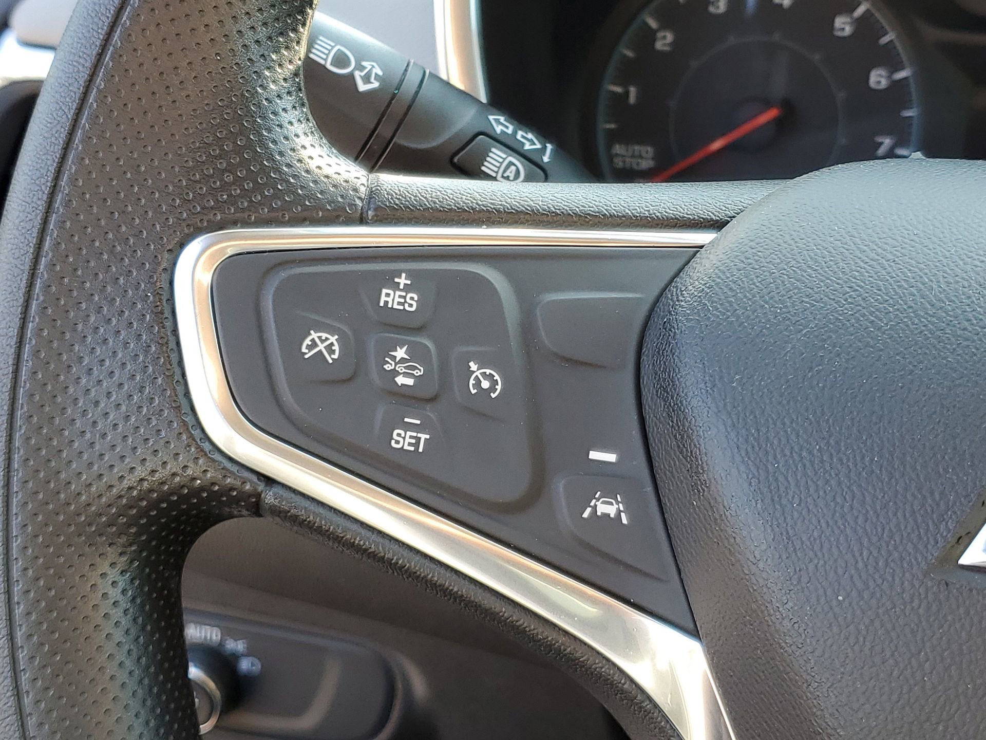 Used 2021 Chevrolet Equinox LS image 22