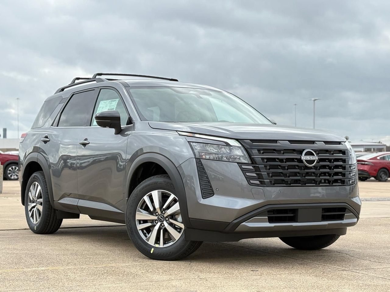 New 2026 Nissan Pathfinder SL FWD image 2