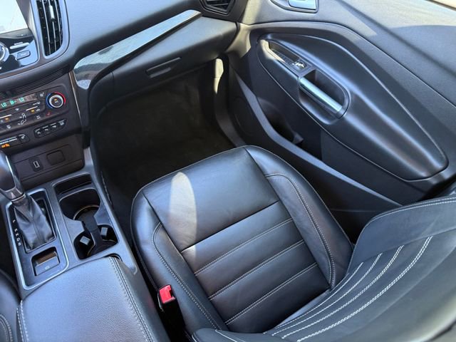 Used 2018 Ford Escape Titanium w/ Ford Safe & Smart Package image 27