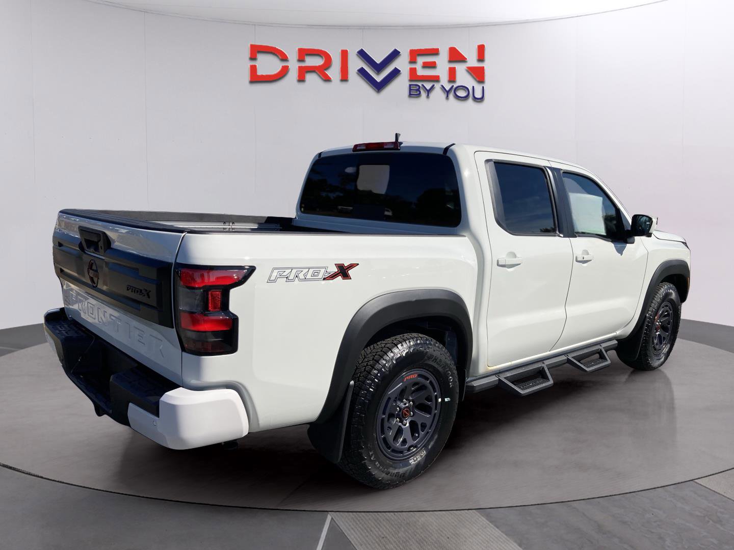 New 2026 Nissan Frontier Pro-X w/ Pro-X Convenience Package image 4