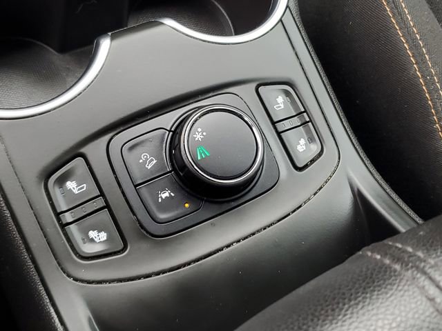 Used 2021 GMC Terrain SLE w/ Driver Convenience Package FWD image 31