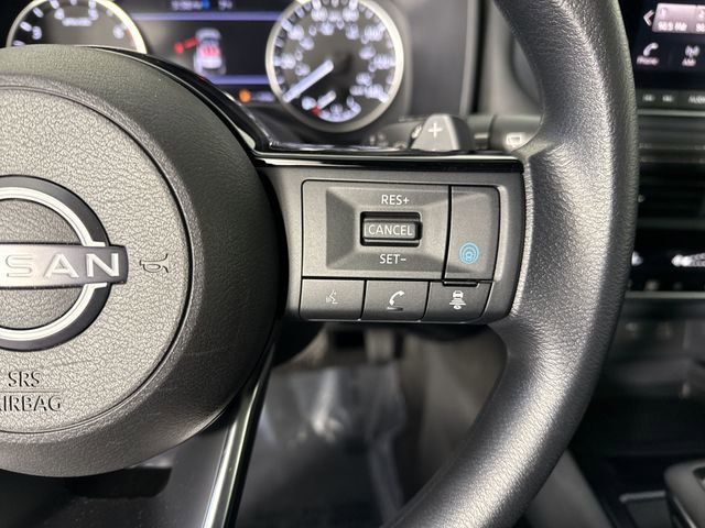 Used 2023 Nissan Rogue SV AWD/4WD image 12