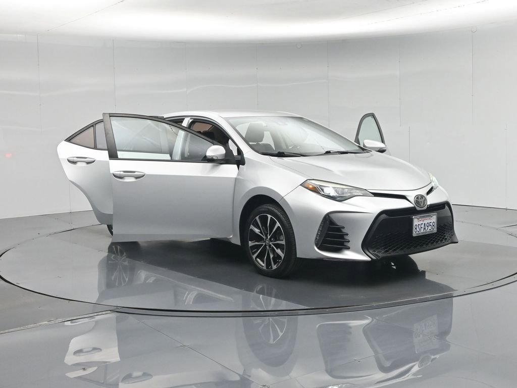 Used 2017 Toyota Corolla SE w/ Carpet Mat Package (TMS) FWD image 32