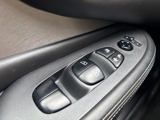 Used 2023 Nissan Murano S AWD/4WD image 25