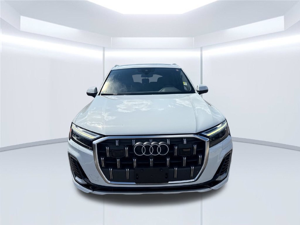 Used 2025 Audi Q7 3.0T Premium Plus AWD/4WD image 11