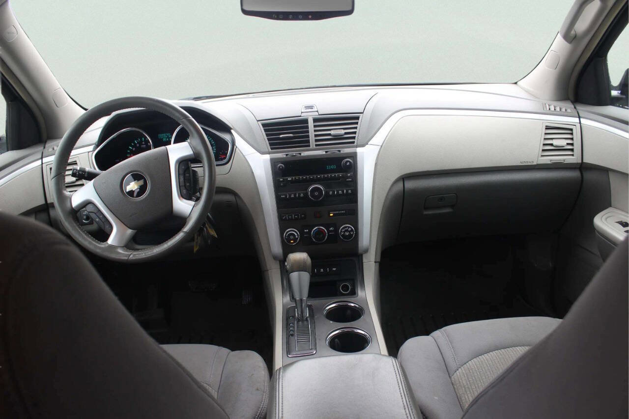 Used 2009 Chevrolet Traverse LT image 8