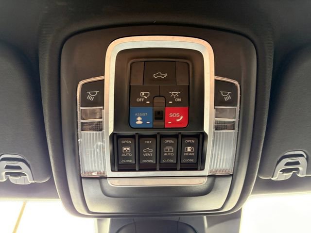 Used 2023 RAM 1500 Laramie image 12