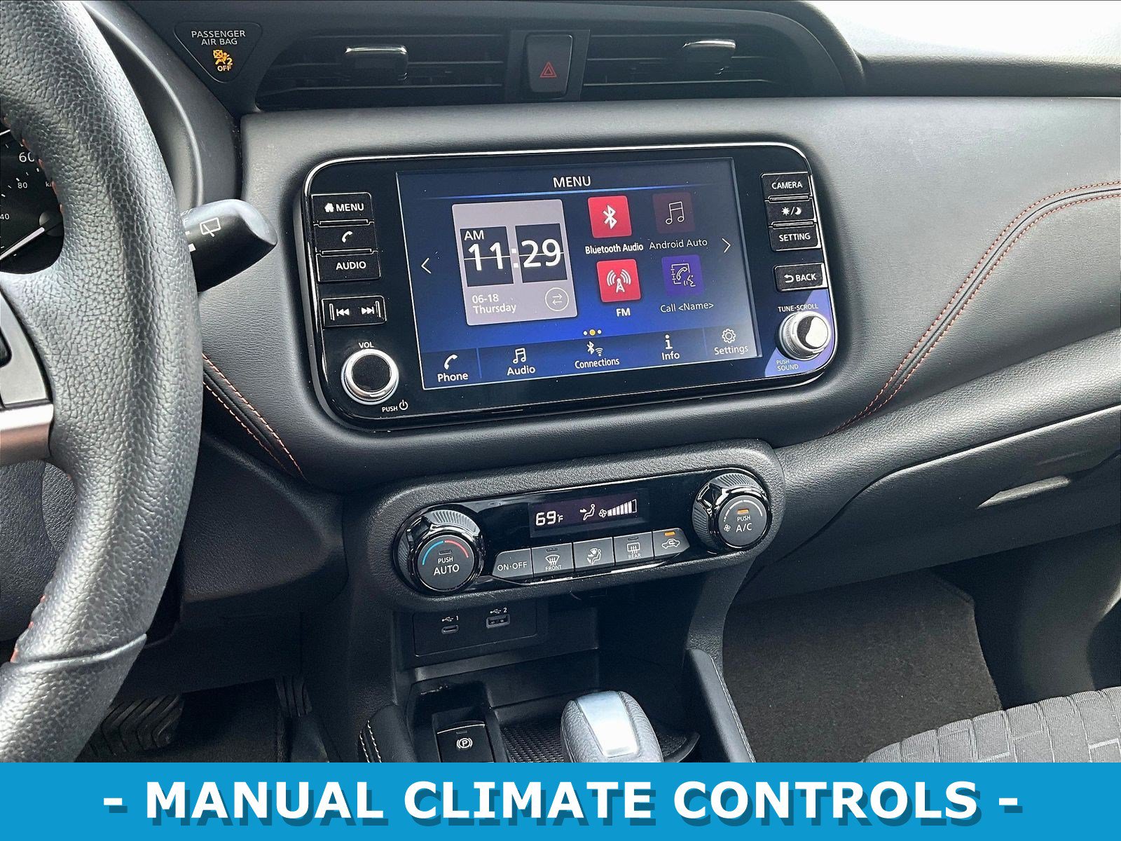 Used 2022 Nissan Kicks SR w/ Interior Electronics Package FWD image 9