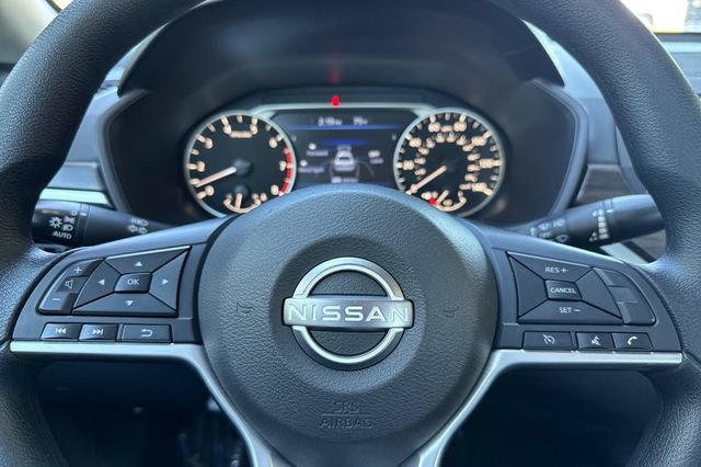 Used 2025 Nissan Altima 2.5 SV AWD/4WD image 34