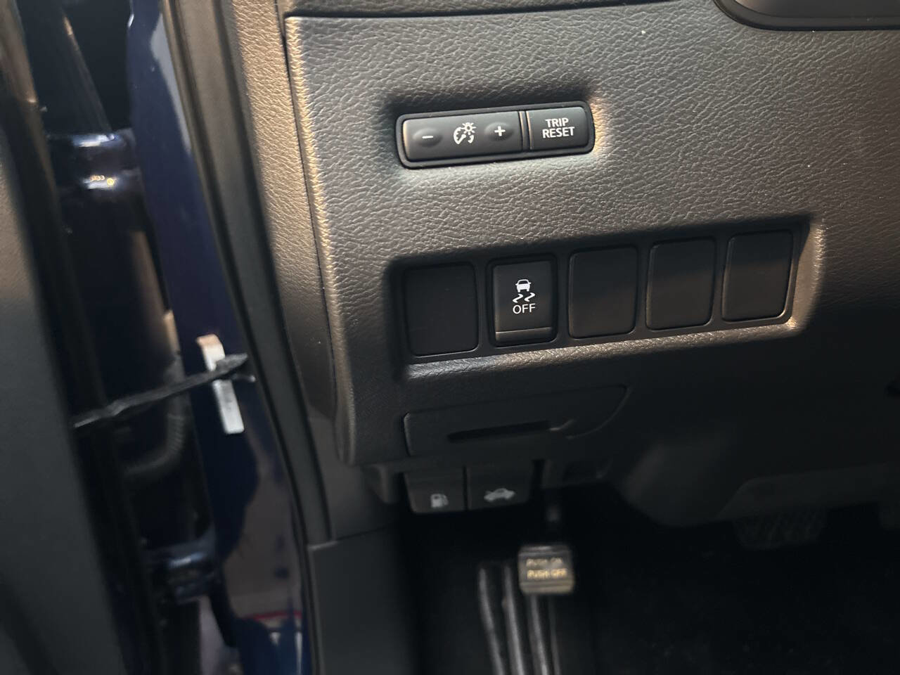 Used 2019 Nissan Murano S image 32
