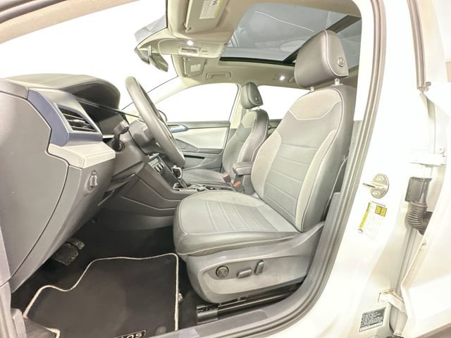 Used 2023 Volkswagen Taos SE image 4