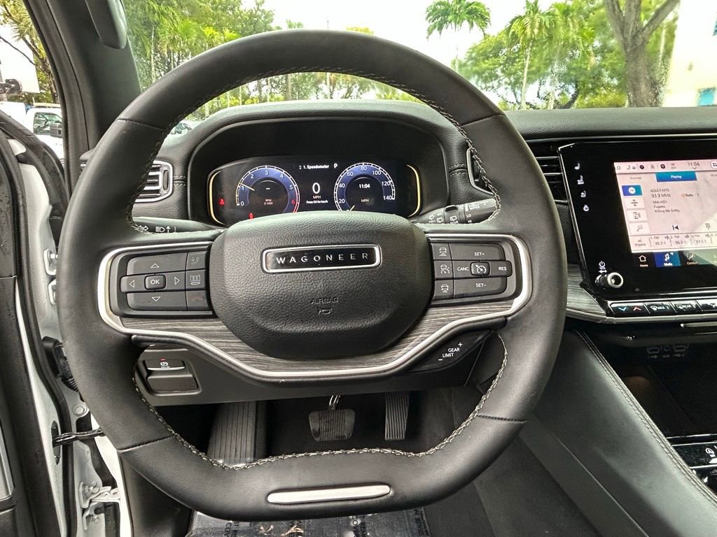 Used 2024 Jeep Wagoneer Series II w/ Flexible Seating Group image 20