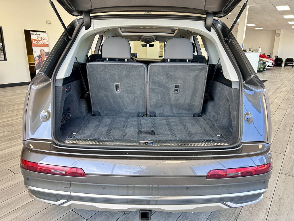 Used 2020 Audi Q7 3.0T Premium Plus w/ Premium Plus Package AWD/4WD image 9
